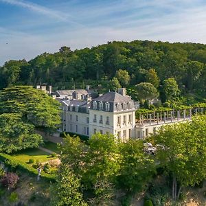 Chateau De Rochecotte